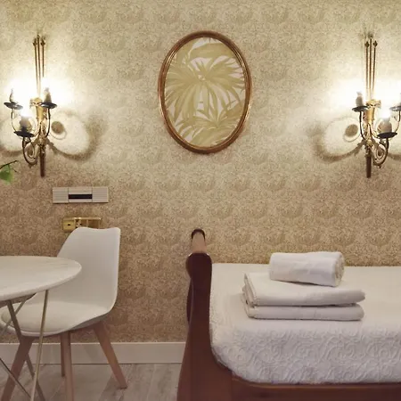 Maria Luisa 아파트