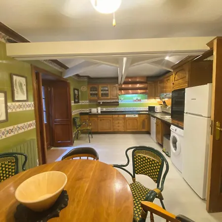 Maria Luisa Apartmán Burgo