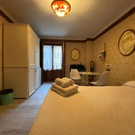 Maria Luisa Apartmán Burgo