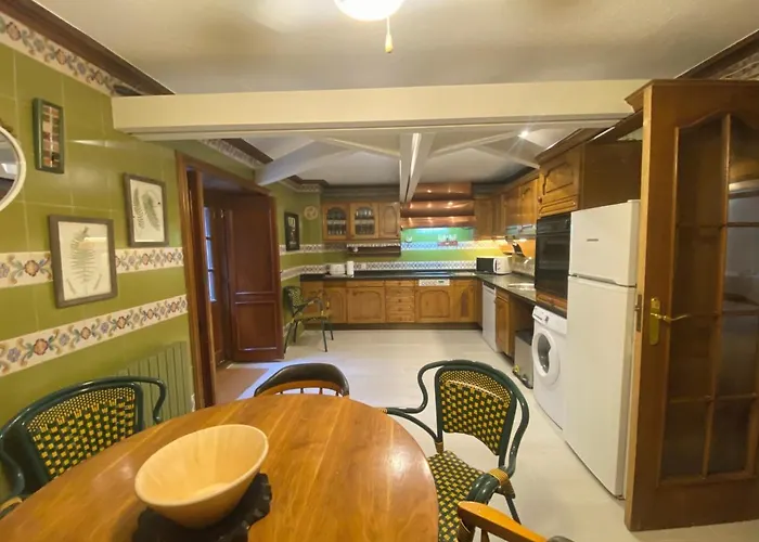 Maria Luisa Apartman Burgo